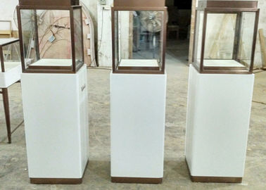 Luxury Custom Glass Display Cases / Museum Display Cabinets Ukryte światła paskowe